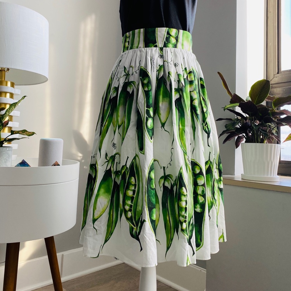COPY - Dolce & Gabbana
floral pleated skirt